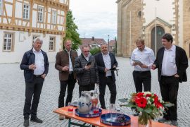 MGV mit Weinko  nigin  3895